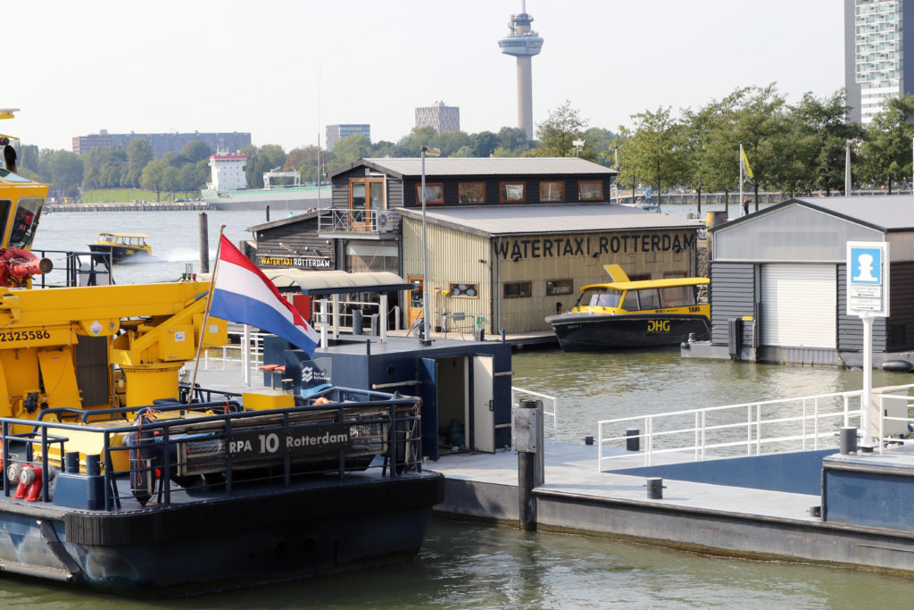 Wassertaxi Rotterdam